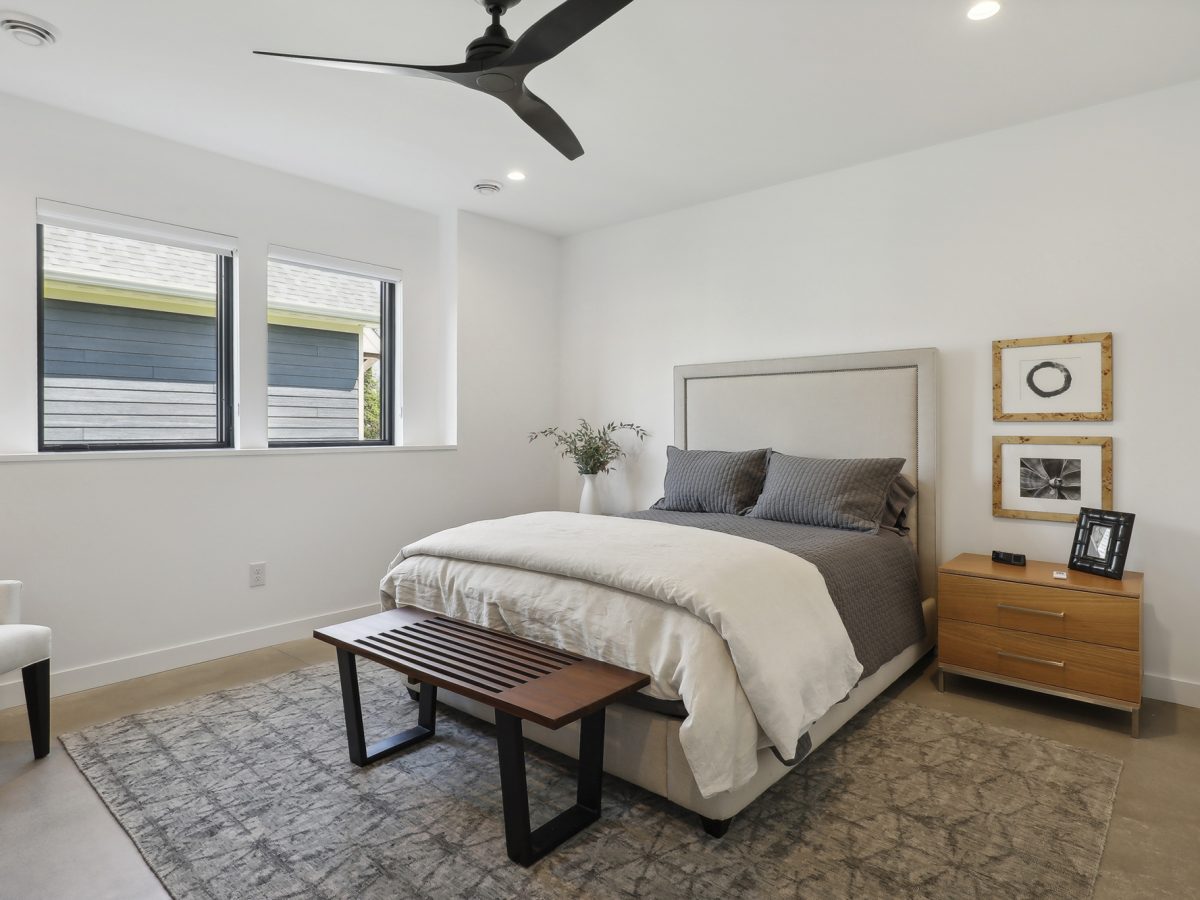 1841 Orchard Heights Ln_065