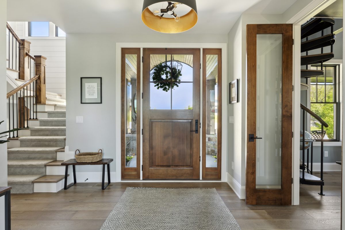 M&M Home Contractors - 1892 Orchard Heights Ln, Mendota Heights, MN 55118