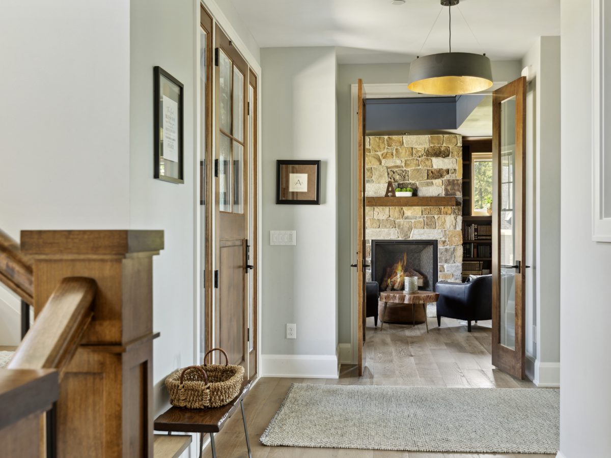 M&M Home Contractors - 1892 Orchard Heights Ln, Mendota Heights, MN 55118