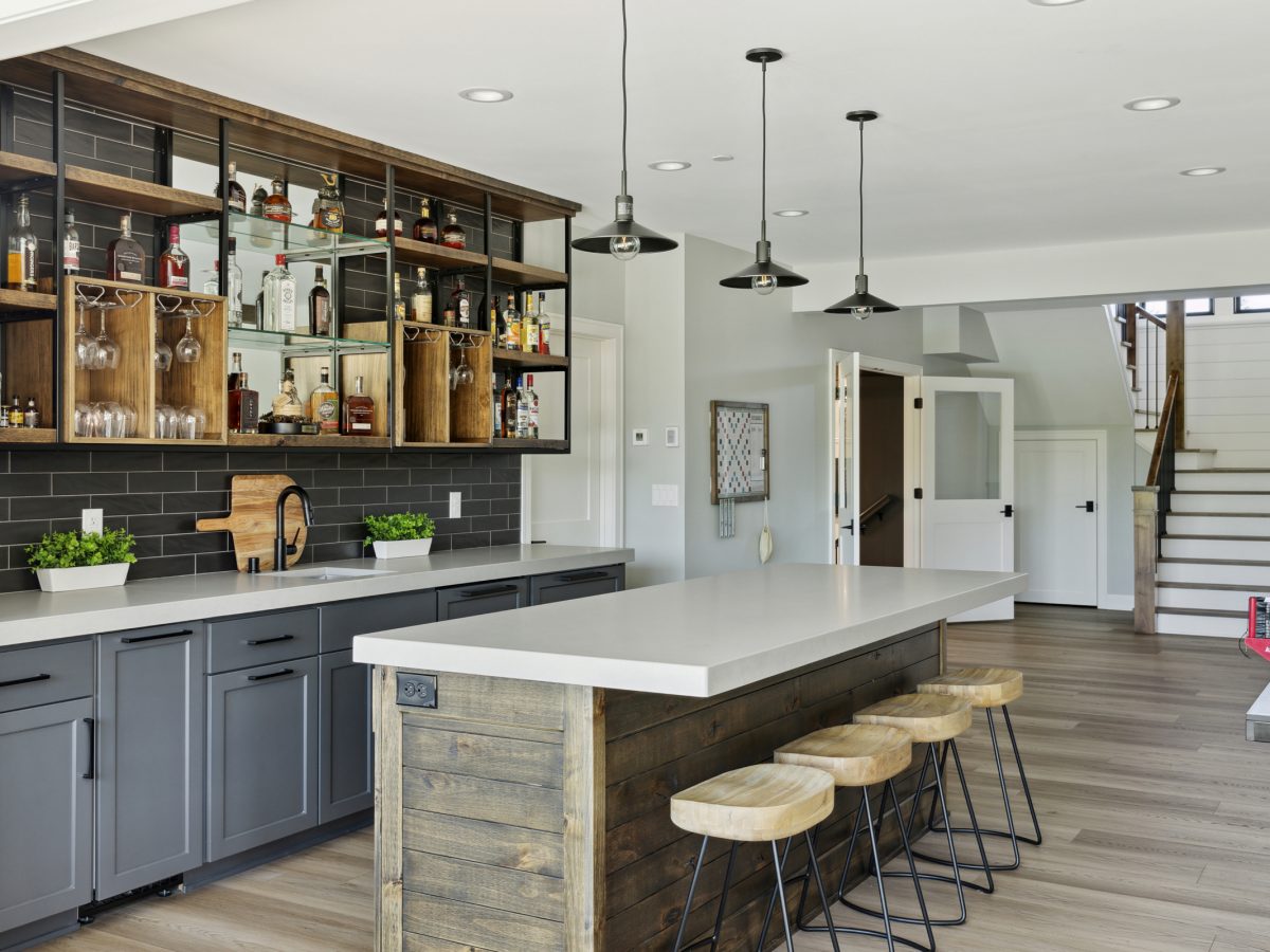 M&M Home Contractors - 1892 Orchard Heights Ln, Mendota Heights, MN 55118