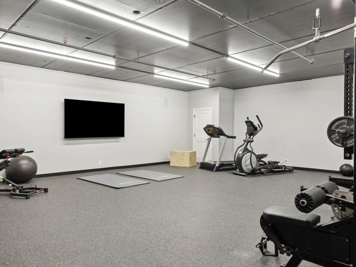 M&M Home Contractors - 1892 Orchard Heights Ln, Mendota Heights, MN 55118